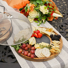 Charger l&#39;image dans la galerie, Modern Manor Cheese Board with Dome by Twine Twine
