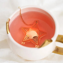 Lade das Bild in den Galerie-Viewer, Star Shaped Tea Infuser by Pinky Up Pinky Up
