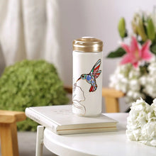 Lade das Bild in den Galerie-Viewer, The Hummingbird Travel Mug Shefu choice
